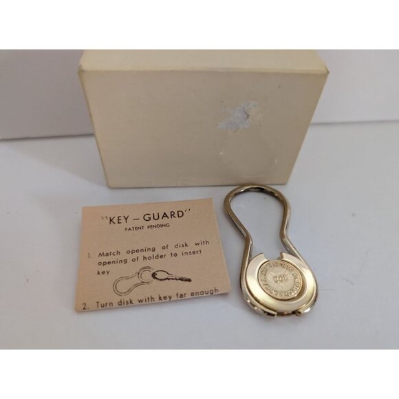 Vintage Key-Guard Key Holder 100 Gold Tone Metal Compact Instructions Included - Picture 1 of 4
